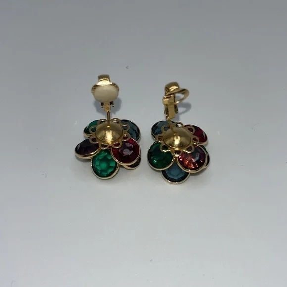 Beautiful colorful iridescent jewel tone beaded necklace and clip on earrings - Picture 12 of 14